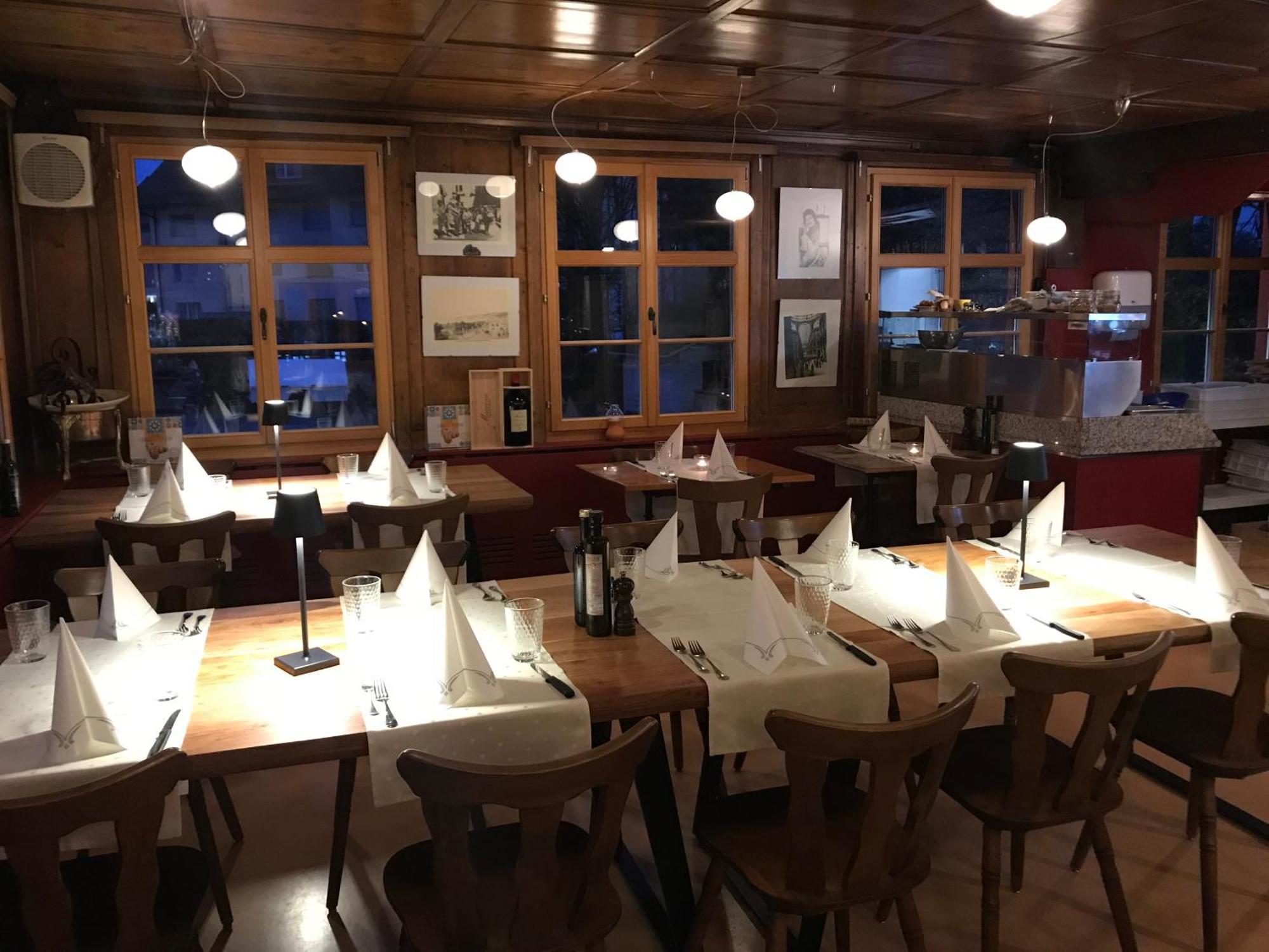 Hotel Restaurant Pizzeria Rotes Haus Münsterlingen Extérieur photo